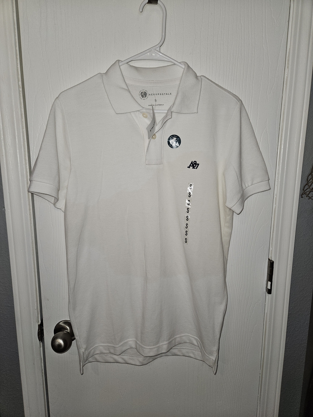 Aeropostale White Men's Polo with A87 Emblem